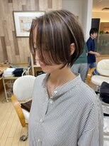 コワファーストナガサキシャンプーボーイ(COIFF1RST NAGASAKI SHAMPOO BOY)&nbsp;大人ショートボブ丸みショートカットマッシュショート前髪あり