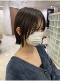 切りっぱなしのストレートボブ