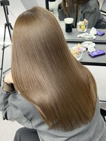 ロイス 神宮前(ROIS)&nbsp;ミルクティーベージュ/ダブルカラー/ケアブリーチ/ハイトーン