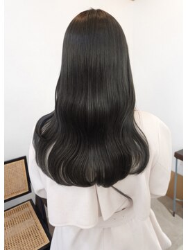 オルセン(OLSEN) グレージュ/暗髪/艶髪