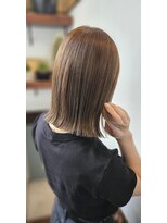 サーティーン(THIRTEEN) 《HUEMirai》明るめワンカラー♪艶と透明感◎切りっぱなし 20代