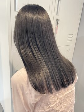 ワルム(warme) グレージュ