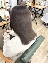 ピフデザイン(pifdesign) 透明感のあるオリーブグレージュ