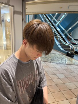 フィゼル あべのルシアス店(Aujua fizelle) アッシュ系カラー