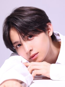 リップス 表参道店(LIPPS) ナチュラルセンターパート