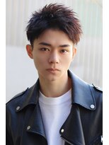 リークフー(Ree cu fuu)&nbsp;アップバング爽やかシャドーパーマツーブロック