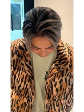 バズ サッポロ バイ フィーネ(BuzZ sapporo by Fi-Ne) シルバーホワイトのシャドウルーツ