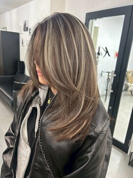 キング 梅田店(K!ng) 縮毛矯正髪質改善レイヤーカットトリートメント心斎橋美容室