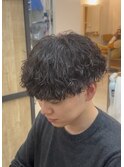 刈り上げツーブロックツイストスパイラルパーマメンズマッシュ