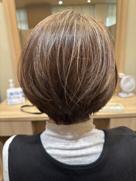 ハイライト×ショートボブ