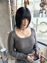 リュッカ(Lyuck)&nbsp;【MANA】タイトに仕上げる切りっぱなしボブレイヤー