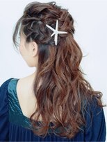 アース 佐賀夢咲店(HAIR&MAKE EARTH)&nbsp;ふわっとルーズな編み込ハーフアップ【ＥＡＲＴＨ佐賀夢咲店】