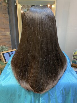 カシータ(casita) TOKIO縮毛矯正でずっと触って痛くなる質感へ♪