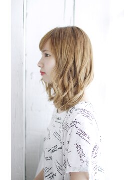 シュシュット(chouchoute) 小顔グラデーションカラーバターブランジュ美髪ダブルバング/041