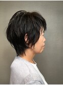 動きと軽さのあるショートレイヤー