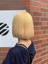 イイナヘアガレージ(117)&nbsp;【117hairgarage】ハイトーン_ブロンド_シンプルボブ
