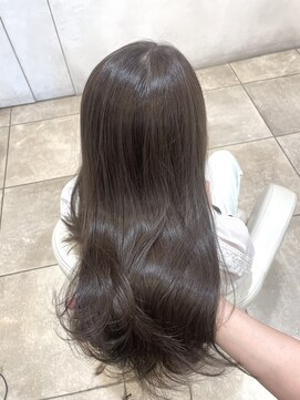 ザックラフィネ(ZACC raffine) 透明感たっぷりグレージュ