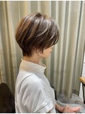 20代 30代 40代 ニュアンスカラー 小顔レイヤーショート