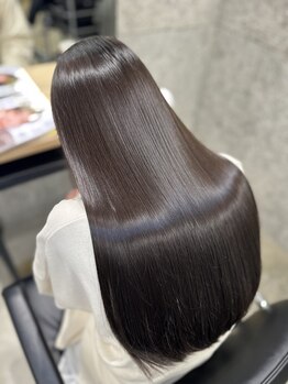 ウィールールピヴォクロス(WE RULE pivot cross)の写真/【札幌/大通】髪質改善ストレートやシルクトリートメントで、思わず触りたくなるような極上のうる艶髪へ☆