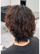 ノイセル 心斎橋(Noisyle)&nbsp;サーフカール×センターパート×海外ヘア