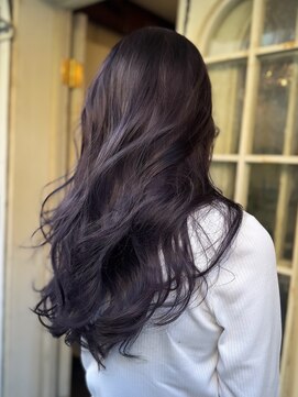 アデ オモテサンドウ(ade omotesando) 柔らかさのあるディープラベンダーカラー