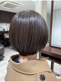 大人可愛い20代30代40代黒髪前下がりボブ小顔丸みショート