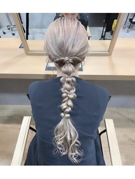 ヘアリゾート レガロ(hair resort REGALO) ふわふわ編みおろしヘア