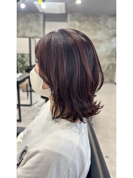 オンワン(On 1s) Flipped-out ends