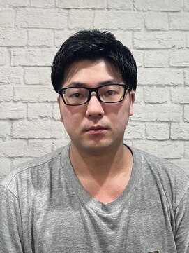 グレイスフルバーバー 赤坂見附店 カッチリ目なアップバングスタイル