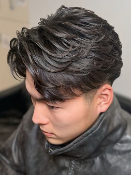 バース バイ ハピネス(BIRTH by happiness) 奈良men's強めスッキリめフェザーパーマフェザーショート