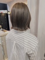 キャアリー(Caary)&nbsp;福山美容室caary髪質改善切りっぱなしボブミントベージュ20代