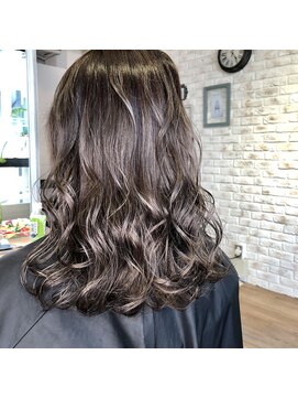 アフィナー 上大岡(Afinar) 【上大岡/Afinar】ハイトーングレージュ