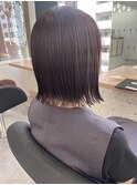 オリーブベージュ