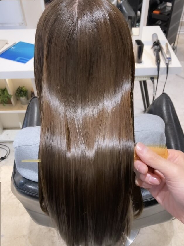 【ツヤ髪への近道☆】AQUAグロスカラー＋カット+超音波艶髪トリートメント