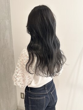 ヨーク(YOKE) YOKE 大人かわいい透明感ブルーグレージュアッシュ艶髪ブリーチ