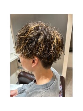 アトリア 横浜(Atria) メンズメッシュスパイラルパーマ