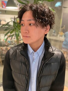 メンズサロン ブロック(Men's Salon bloc) センターパート ツイストスパイラルパーマ 束感 ブラウン