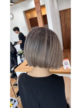 キヌ(kinu) シャドールーツバレイヤージュ