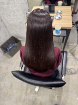 ウィールールピヴォクロス(WE RULE pivot cross) 美髪矯正