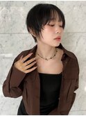 前下がりショート前髪長めハンサムショート黒髪ショート前髪あり