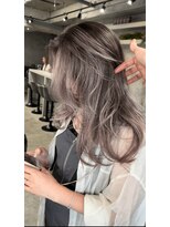 アポロ 横浜駅店(apollo)&nbsp;レイヤーボブハイライトブリーチレイヤーハイトーングレージュ