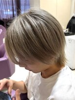 ハピネスフィール 宇治店(Happiness FEEL)&nbsp;ミルクティーグレージュ金髪センターパートマッシュウルフ