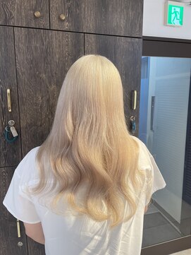 アジールヘア 池袋東口店(agir hair) 人気/ホワイトブロンド/ホワイトカラー/韓国風巻き/ハイトーン