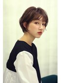 ショートヘアで横顔美人♪