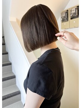 シーン(SCEN) 切りっぱなしボブ/縮毛矯正/ベージュ/透明感カラー/髪質改善