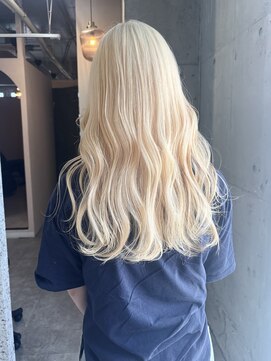 ラニヘアサロン(lani hair salon) ブロンドカラー/ハイトーン/ケアブリーチ/金髪/ロングヘア