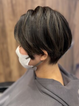 お手入れ楽々、骨格矯正ショート！