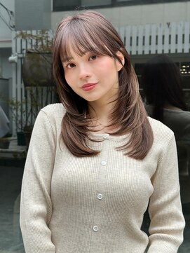 オムニス 表参道(Omnis) 小顔顔まわりレイヤーミディアムレイヤー髪質改善アッシュカラー