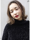【morio】大人かわいいセンターパートハイライト外ハネボブ