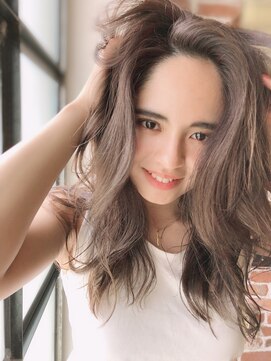 チョビー 銀座(chobii) [桜井]デジタルパーマイルミナカラー グレージュカラー